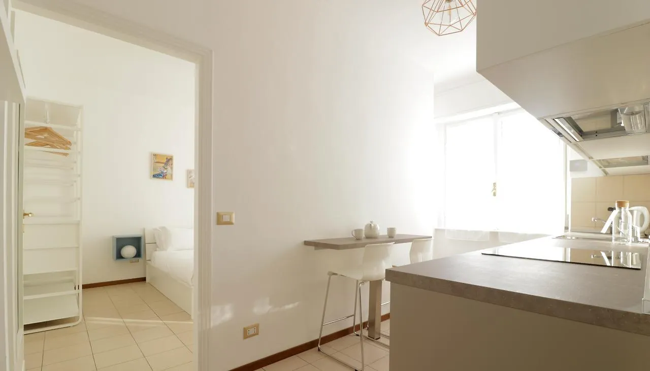 Italianway-Bergognone 47 Flat Apartment Milan 0*,